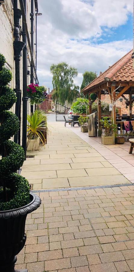The Kings Head Hotel Louth  Exterior photo