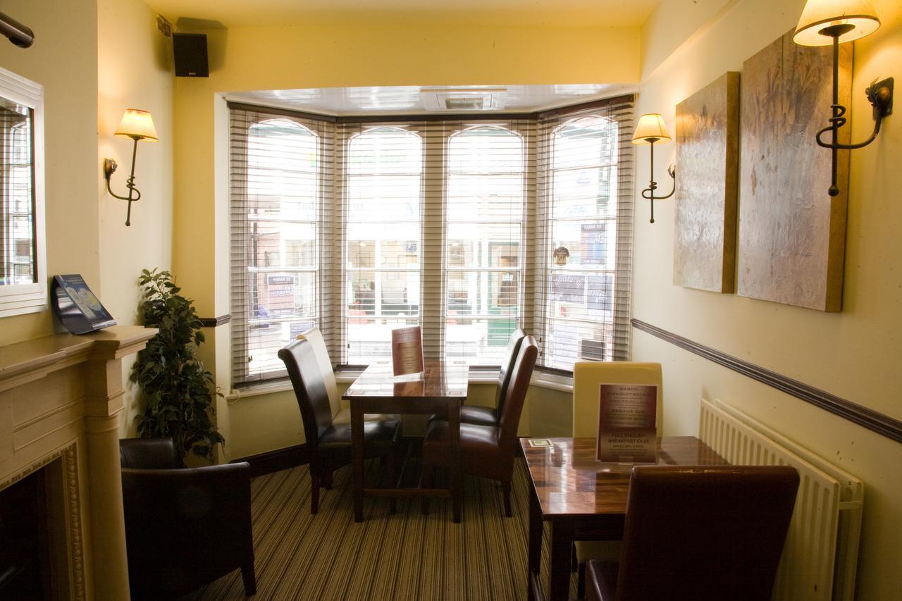 The Kings Head Hotel Louth  Exterior photo